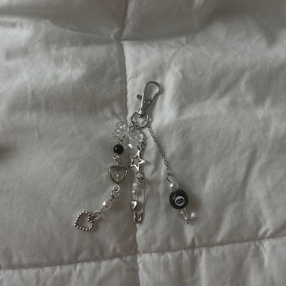 y2k 8 Ball Bag Charm - Picture 1 of 2